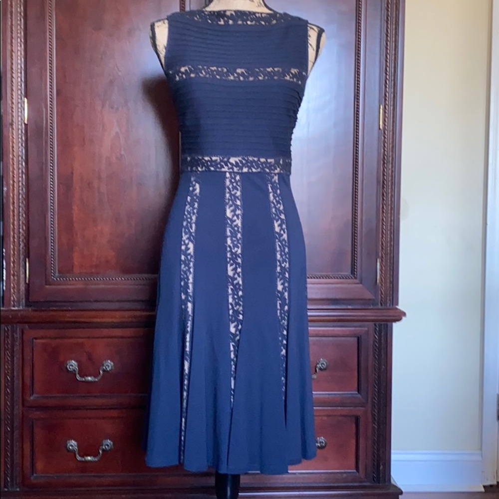 Tadashi Shoji cocktail dress EUC